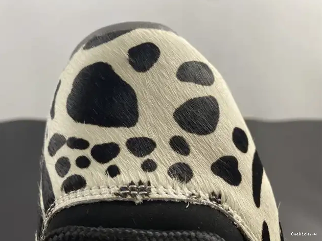 One Kick ANIMAL AIR JORDAN 11 INSTINCT AR0715-010 0531